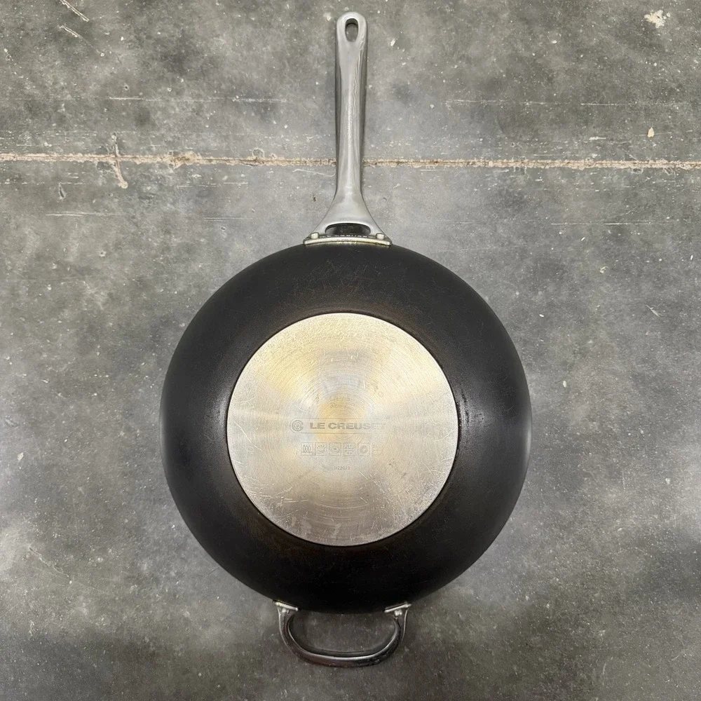 Le Creuset Toughened Nonstick PRO Stir Fry Pan with Helper Handle 4.7 L